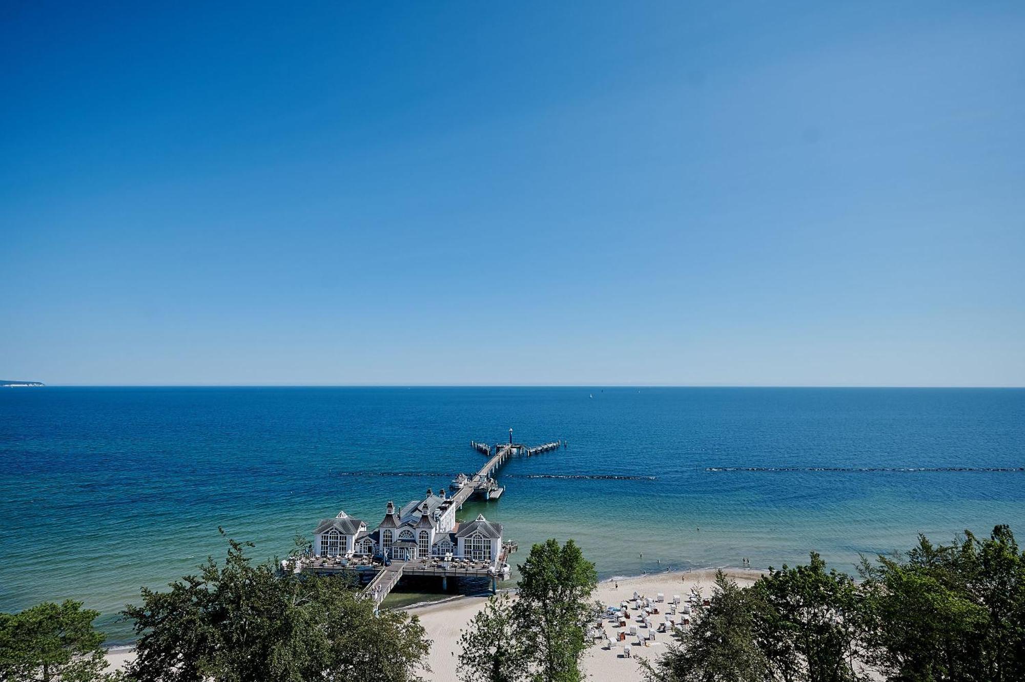 Pool Und Sauna Mit Meerblick, Direkt An Der Seebruecke - First Sellin Fewo 3 8 Sellin (Rugen) Exterior foto